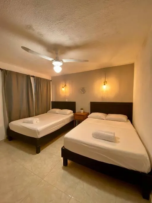 Cozy 3B2Br Centric Location Pool Wifi Van Rental Cancún 0*,  Mexiko